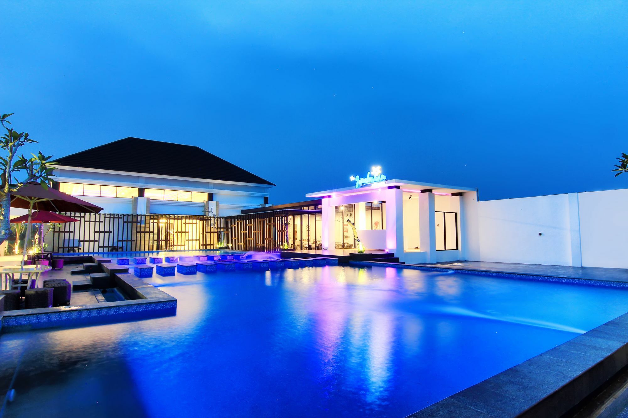 The Baliview Luxury Villas & Resto Pekanbaru Ngoại thất bức ảnh